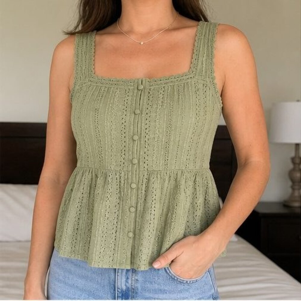 Sage Peplum Top - Picture 2 of 6